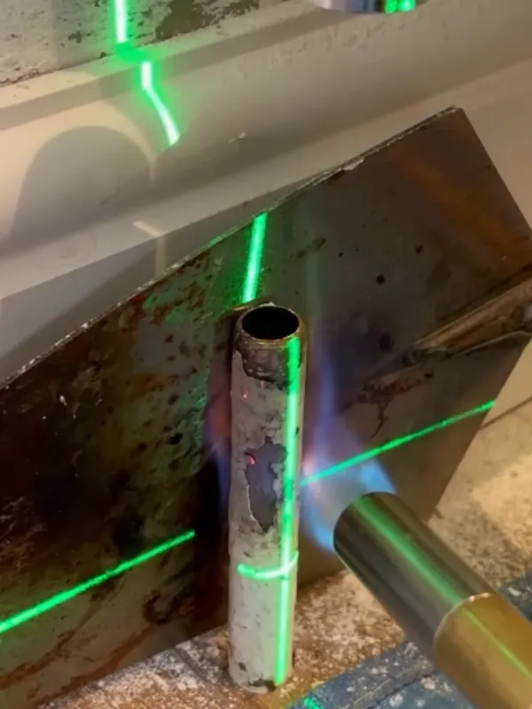 Roofing service in Huntington Beach, CA