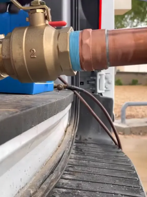 Roofing team working in Lake Forest, CA