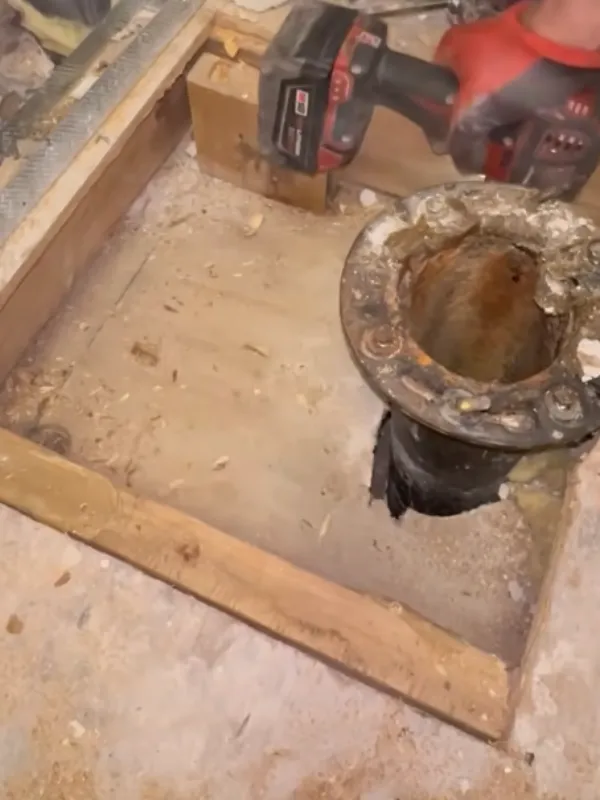 Roofing team working in Newport Beach, CA